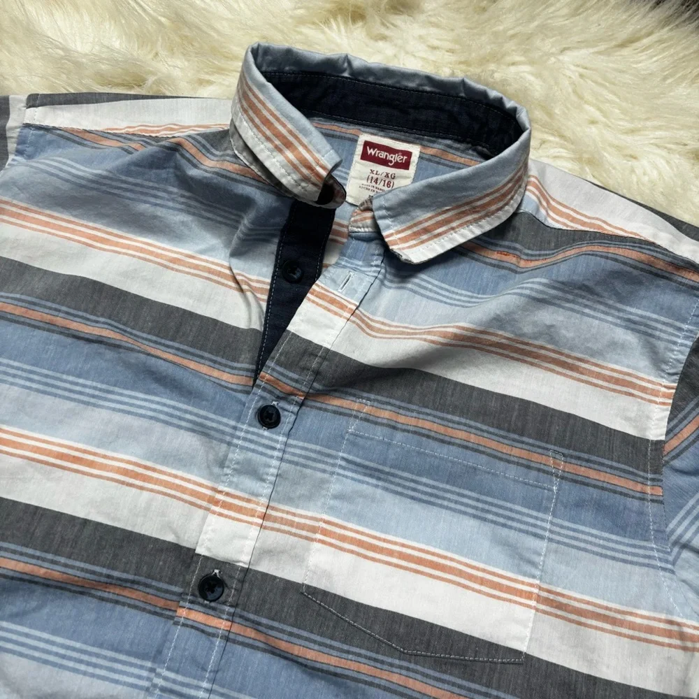 Wrangler Youth Button Up Striped Shirt size XL 14-16